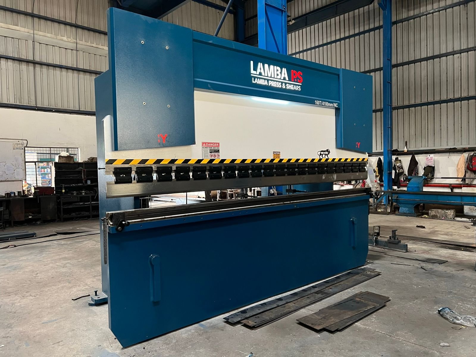 Lamba Press & Shears